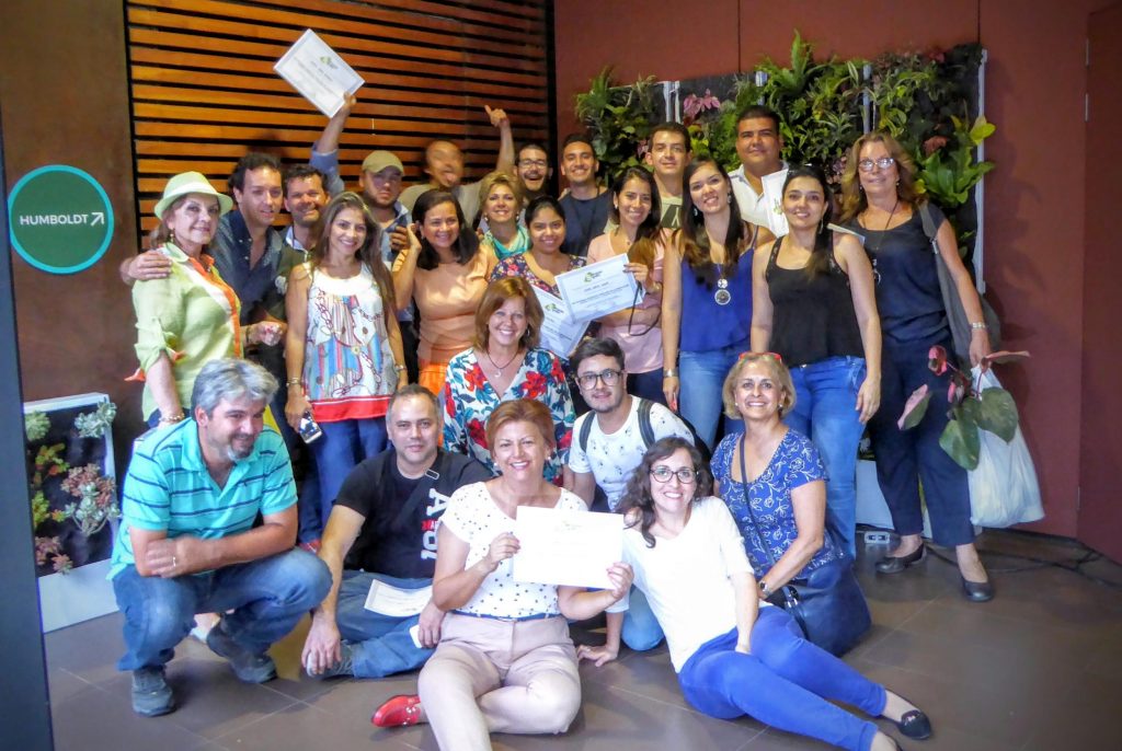 Curso de jardines verticales y cubiertas vegetales en Medellín